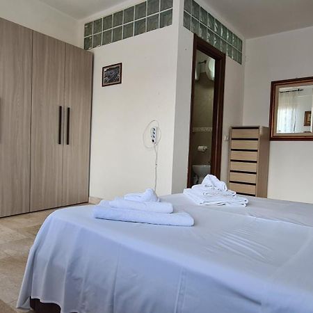 Em Holiday Apartment กวาร์ตู ซานเตเลนา ภายนอก รูปภาพ